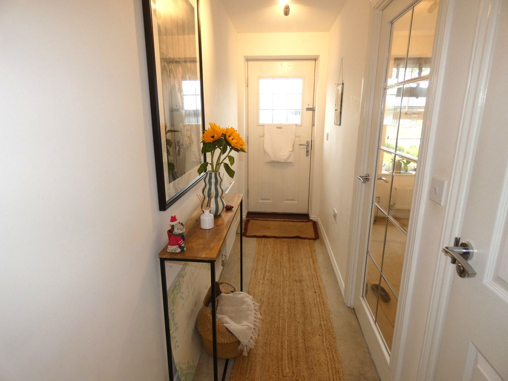 Entrance Hallway- click for photo gallery
